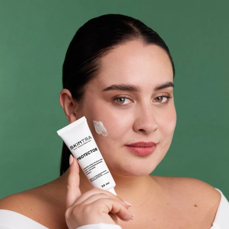 SkinTra - Protector - Apsauginis Priežiūrinis Kremas nuo Saulės SPF 50+/PA++++, IR, BLUE LIGHT - 50ml