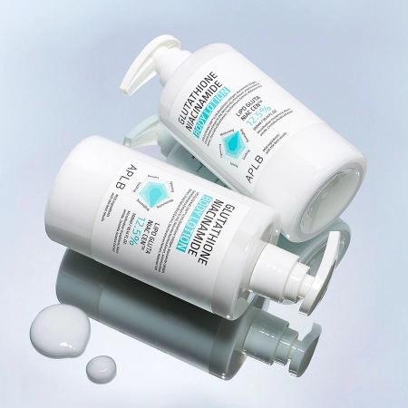 APLB - Glutathione Niacinamide Body Lotion - Šviesinantis ir Drėkinantis Kūno Losjonas - 300ml