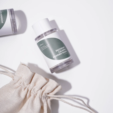 Isntree - Mugwort Calming Powder Wash - Veido prausimosi pudra - 15g