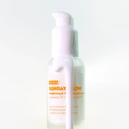 Frankly -  Sunday Glow Instant Radiance & Glow Serum – Šviesinantis Veido Serumas – 37 ml