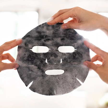PIBU Beauty - Bubbling Charcoal Mask - Putojanti Lakštinė Kaukė Veidui su Aktyvuota Anglimi - 27ml