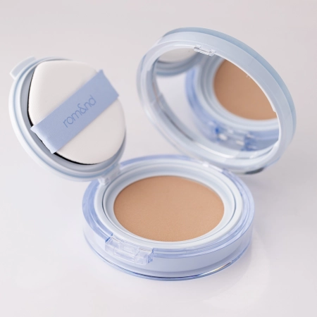Rom&nd - Bare Water Cushion - Makiažo Pagrindas Pagalvėlėje - 02 Pure 21 - 20g