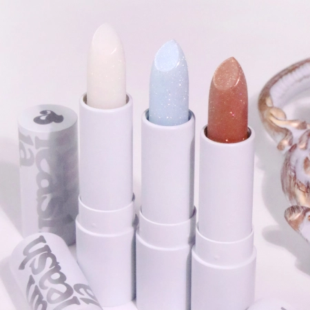 Unleashia - Glacier Vegan Lip Balm - Drėkinantis Lūpų Balzamas su Blizgučiais - No.3 Nude Bluff - 3,3g