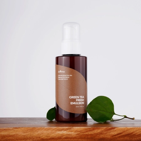 Isntree - Green Tea Fresh Emulsion - Gaivinamoji Žaliosios Arbatos Emulsija - 120ml