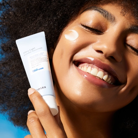 COSRX - Ultra - Light Invisible Sunscreen SPF50+/PA++++ - Lengvas Drėkinamasis Apsauginis Kremas nuo Saulės - 50ml
