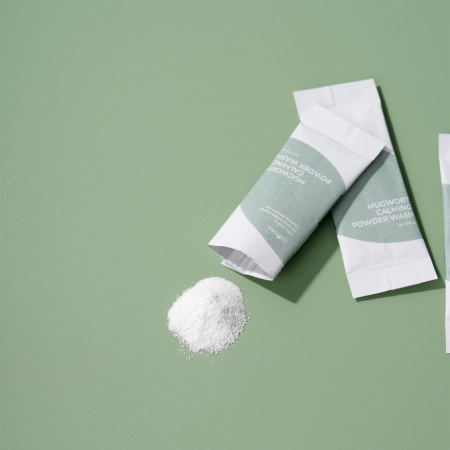 Isntree - Mugwort Calming Powder Wash - Veido skalbimo miltelių paketėlių rinkinys - 1g x 25vnt